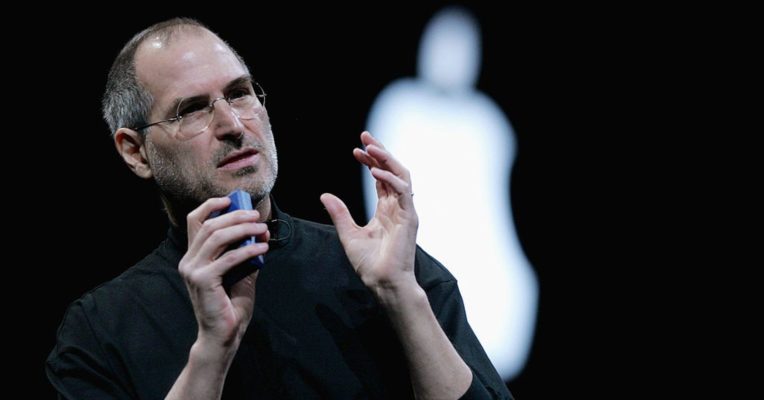 Steve Jobs chia sẻ về giá trị cốt lõi của Apple